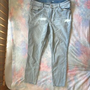 Old navy mid-rise rockstar super skinny jeans